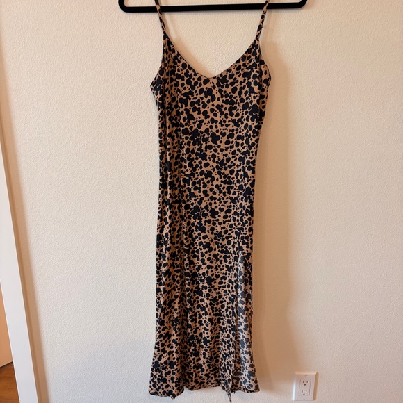 Reformation Crimini Dress – Havana Leopard Print - Picture 2 of 5